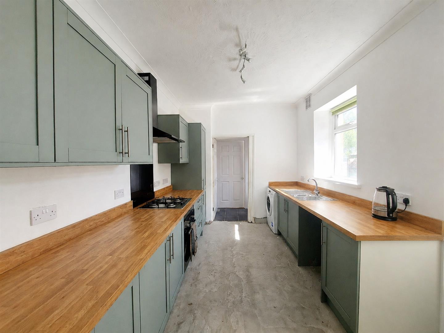 Swansea Road, Pontlliw, Swansea, SA4 9EE